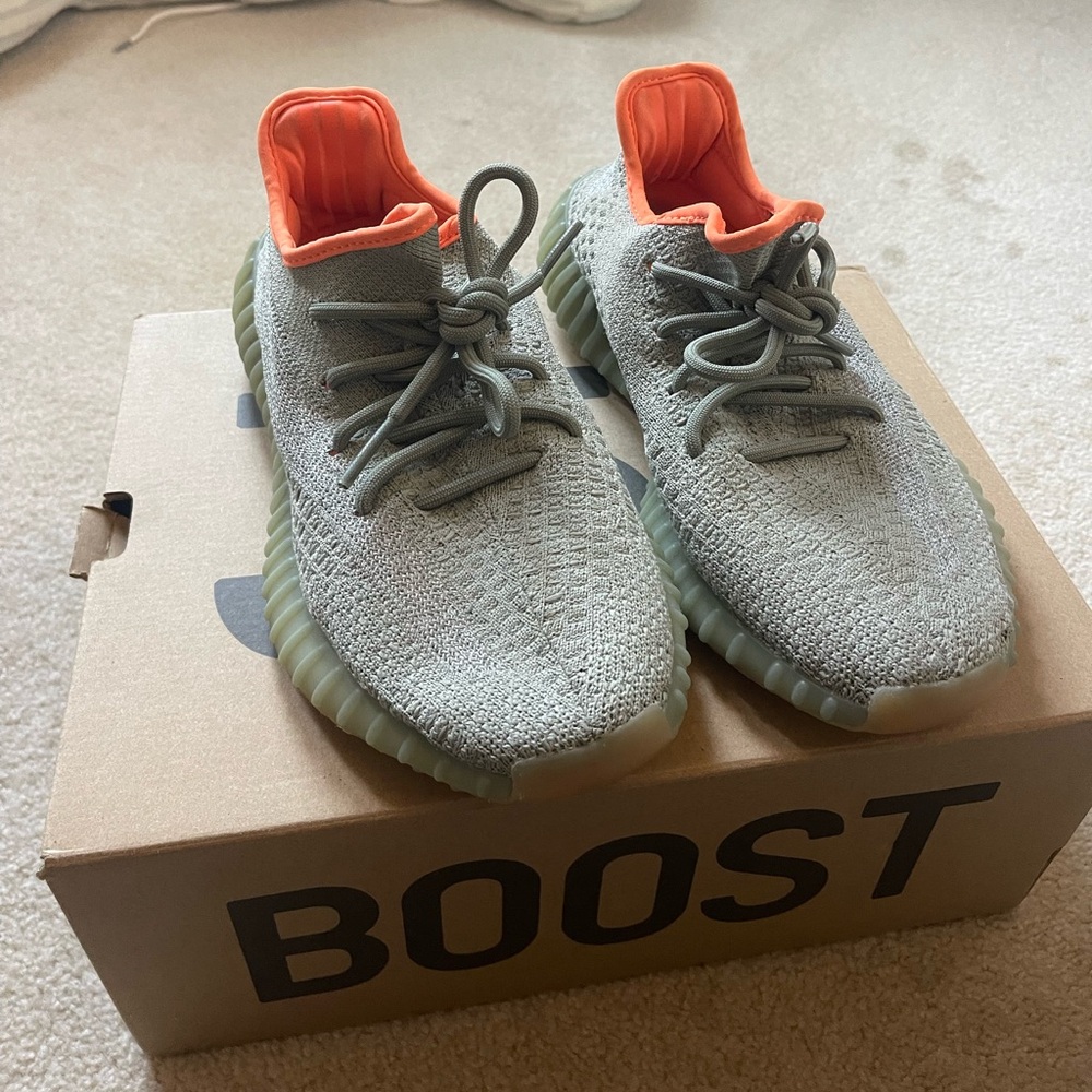 Yeezy Sneakers